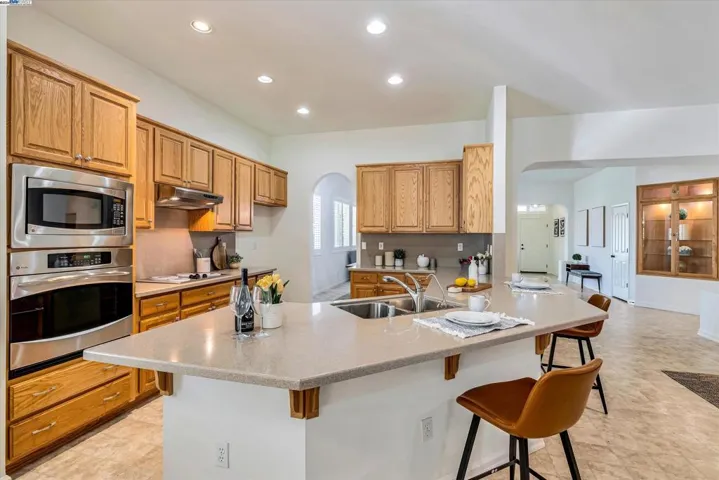 859 Alexander Gabriel Ct, Tracy, California 95377