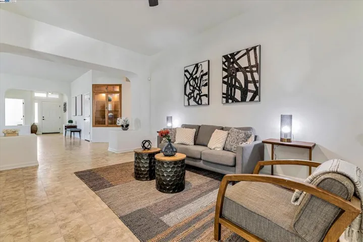 859 Alexander Gabriel Ct, Tracy, California 95377