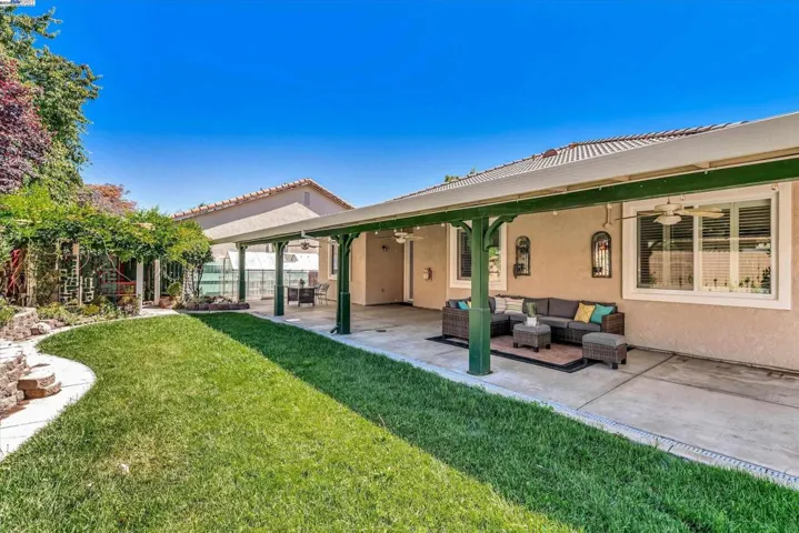 859 Alexander Gabriel Ct, Tracy, California 95377