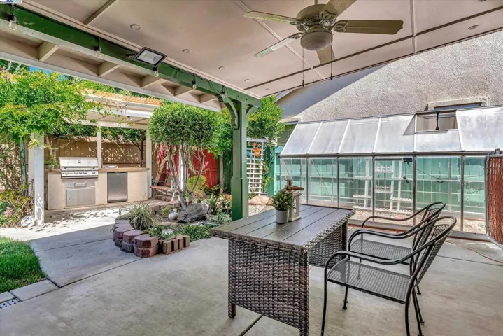 859 Alexander Gabriel Ct, Tracy, California 95377