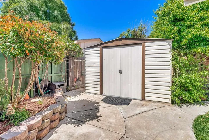 859 Alexander Gabriel Ct, Tracy, California 95377