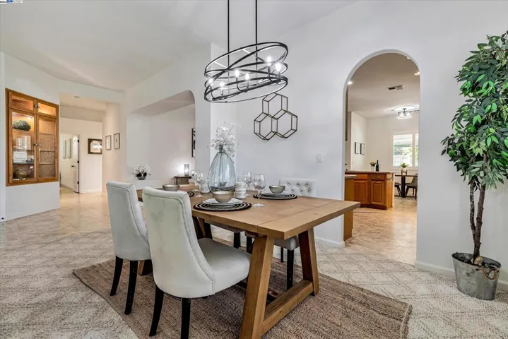859 Alexander Gabriel Ct, Tracy, California 95377