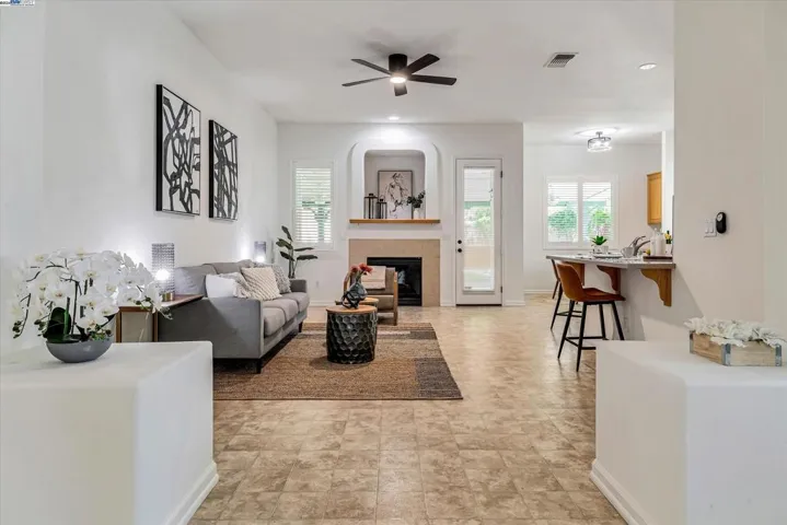 859 Alexander Gabriel Ct, Tracy, California 95377