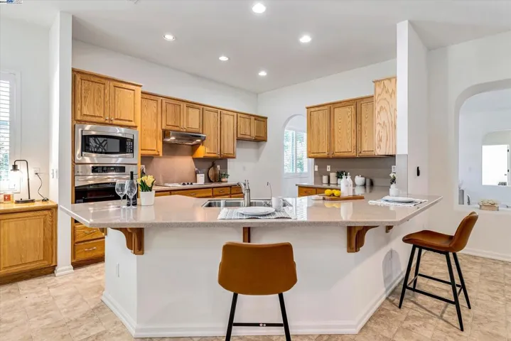 859 Alexander Gabriel Ct, Tracy, California 95377