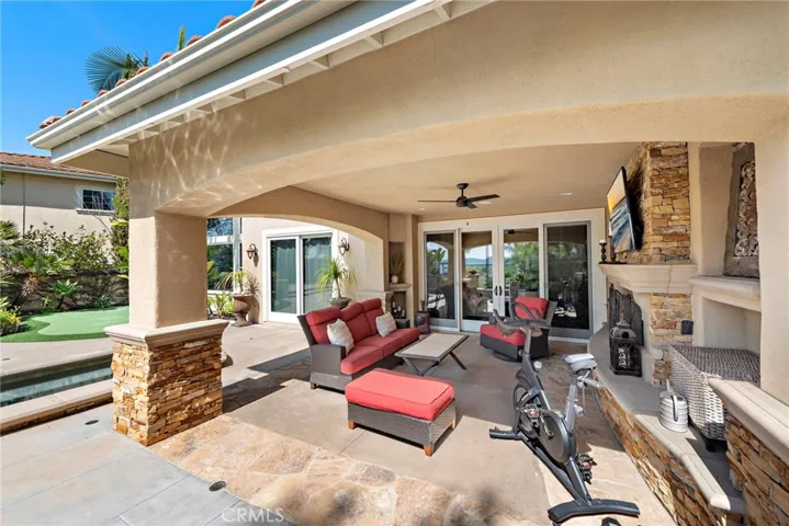 8 Arado, Rancho Santa Margarita, California 92688