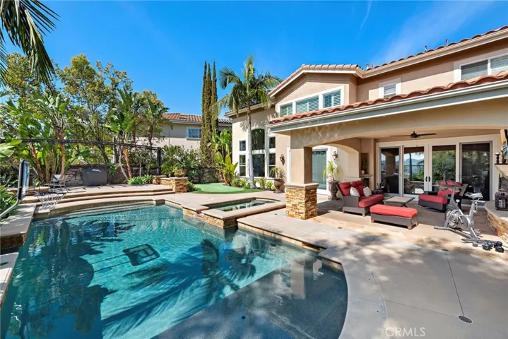 8 Arado, Rancho Santa Margarita, California 92688