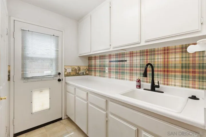 2503 Valley Waters Ct, Spring Valley, California 91978