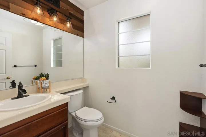 2503 Valley Waters Ct, Spring Valley, California 91978