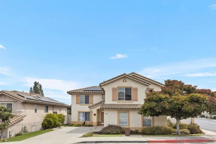 2503 Valley Waters Ct, Spring Valley, California 91978