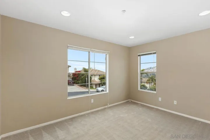 2503 Valley Waters Ct, Spring Valley, California 91978