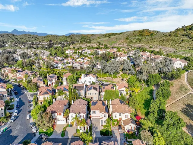 14 Bel Flora, Rancho Santa Margarita, California 92688