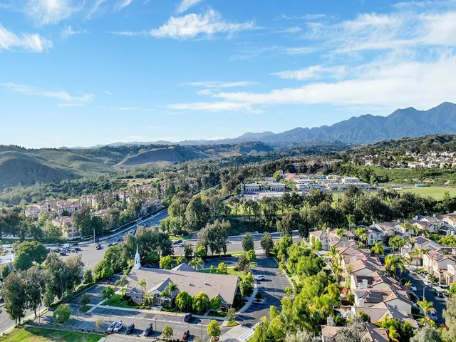 14 Bel Flora, Rancho Santa Margarita, California 92688