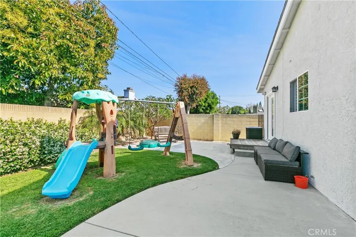 5322 Lorelei Avenue, Lakewood, California 90712