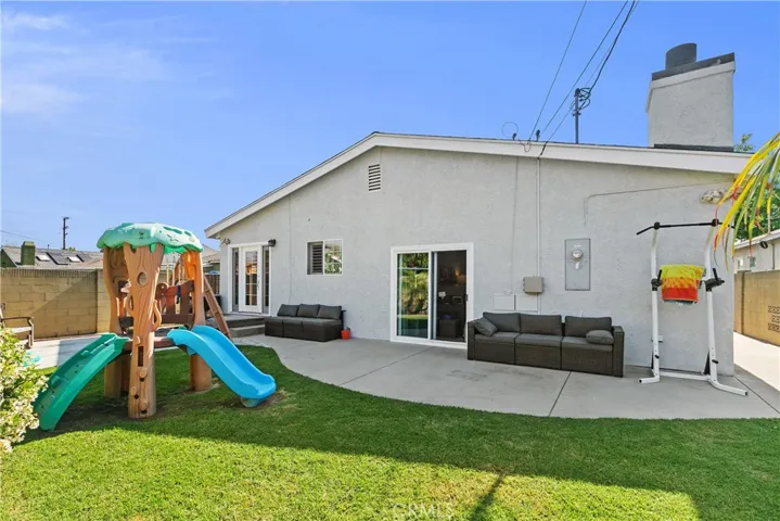 5322 Lorelei Avenue, Lakewood, California 90712