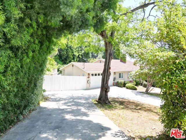 5118 Glenwood Avenue, La Crescenta, California 91214