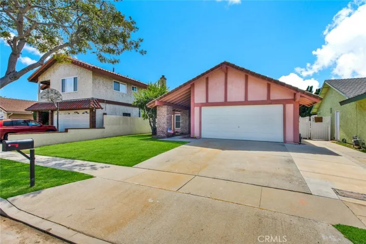 18091 S 2nd Street, Fountain Valley, California 92708