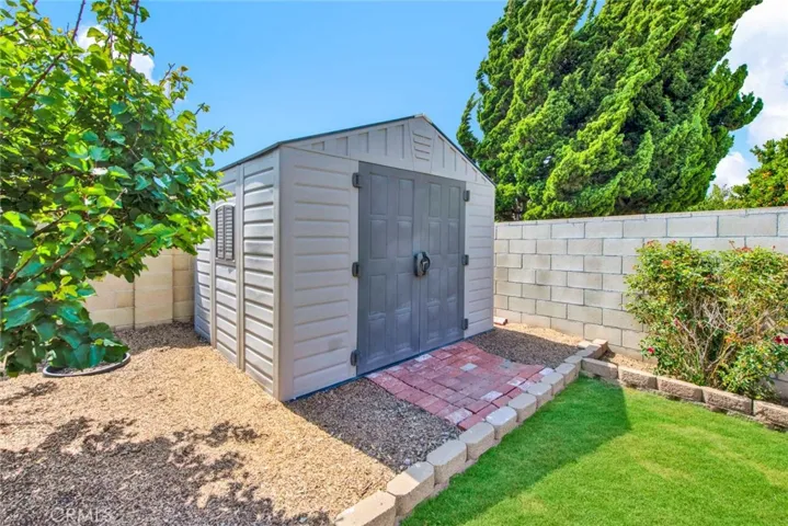 18091 S 2nd Street, Fountain Valley, California 92708