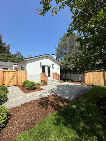 314 Foothill Avenue, Sierra Madre, California 91024