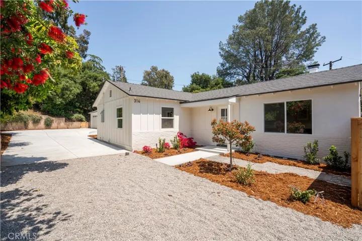 314 Foothill Avenue, Sierra Madre, California 91024