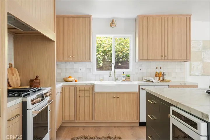314 Foothill Avenue, Sierra Madre, California 91024