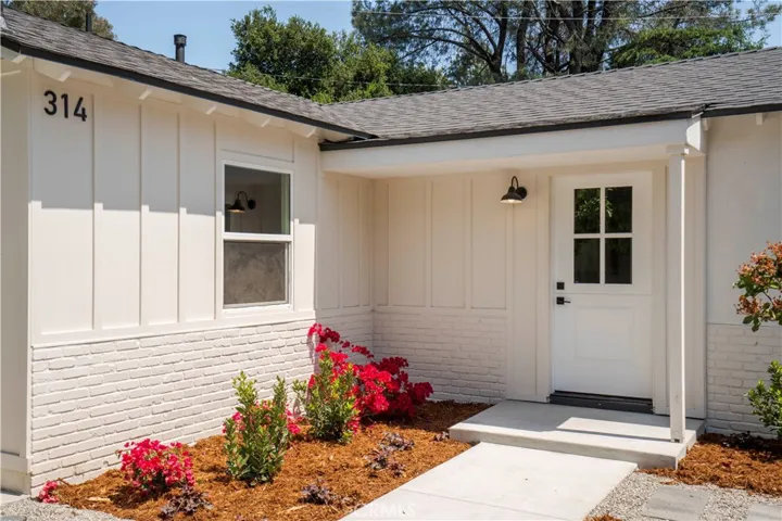 314 Foothill Avenue, Sierra Madre, California 91024