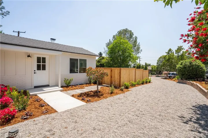 314 Foothill Avenue, Sierra Madre, California 91024