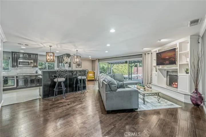 4716 Mary Ellen Avenue, Sherman Oaks, California 91423