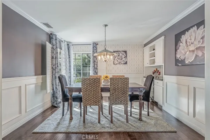 4716 Mary Ellen Avenue, Sherman Oaks, California 91423