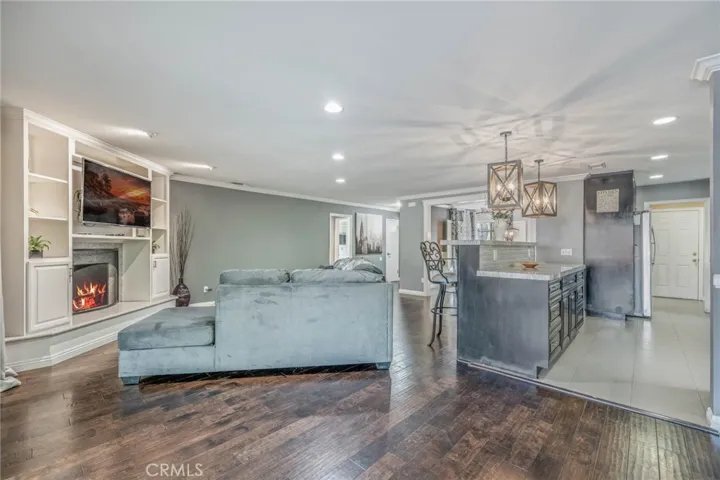4716 Mary Ellen Avenue, Sherman Oaks, California 91423