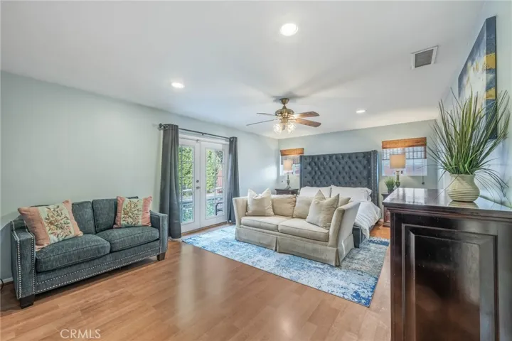 4716 Mary Ellen Avenue, Sherman Oaks, California 91423