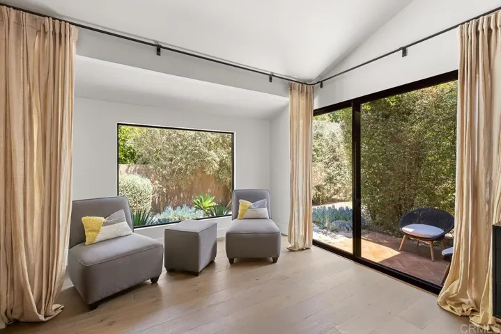 Primary Sitting Nook
