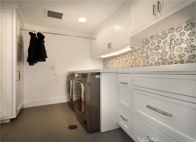 510 Carnation Avenue, Corona Del Mar, California 92625