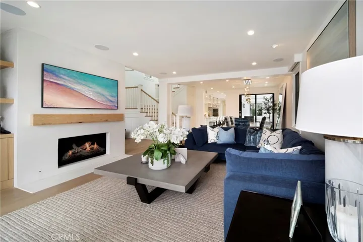 510 Carnation Avenue, Corona Del Mar, California 92625