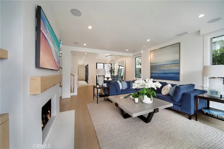 510 Carnation Avenue, Corona Del Mar, California 92625
