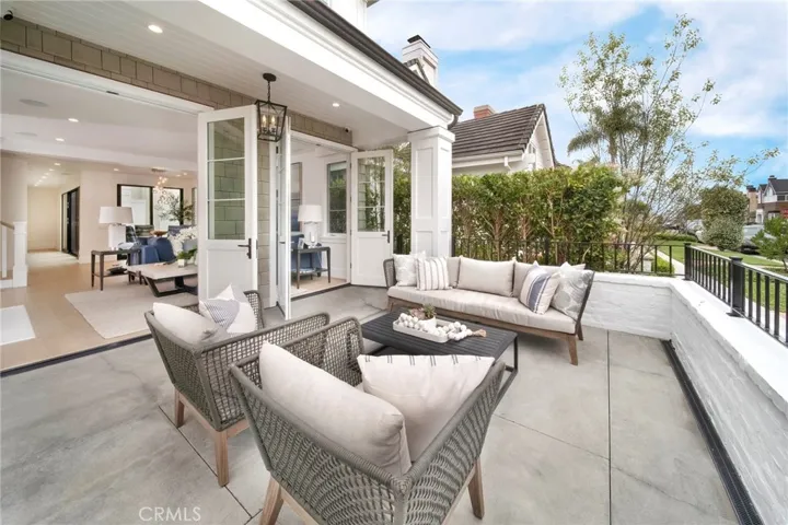 510 Carnation Avenue, Corona Del Mar, California 92625