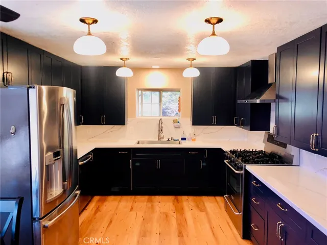 9887 Bella Vista Street, Apple Valley, California 92308