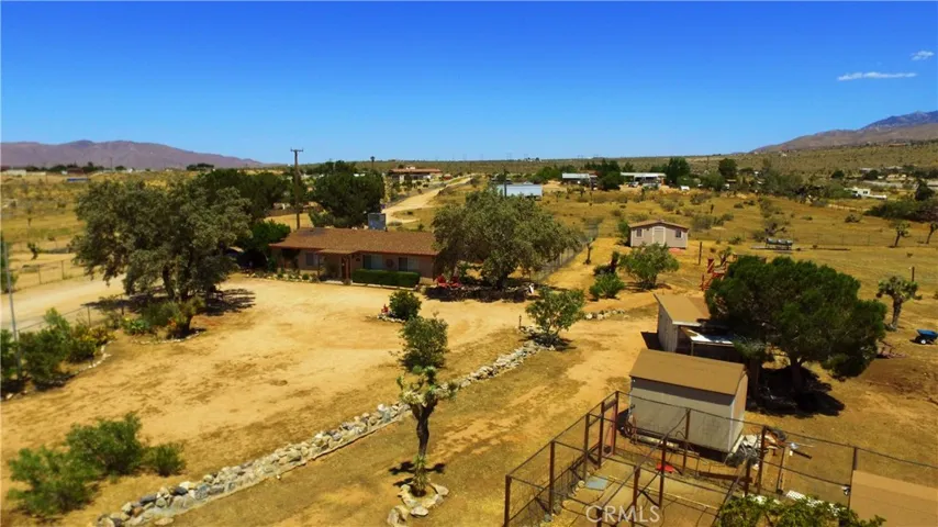 9887 Bella Vista Street, Apple Valley, California 92308