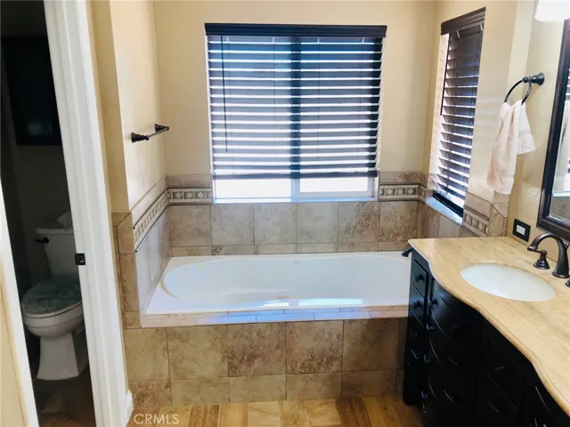 9887 Bella Vista Street, Apple Valley, California 92308