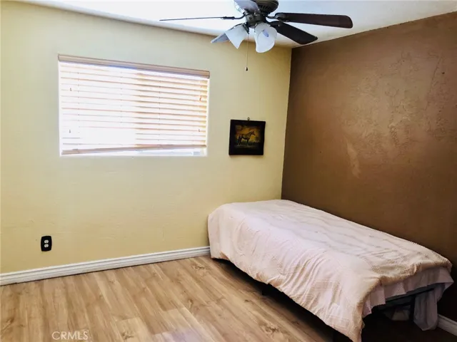 9887 Bella Vista Street, Apple Valley, California 92308