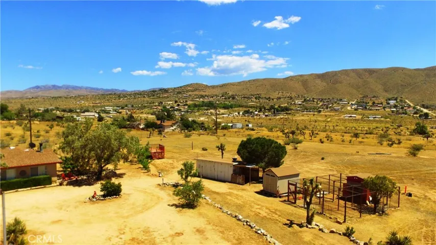 9887 Bella Vista Street, Apple Valley, California 92308
