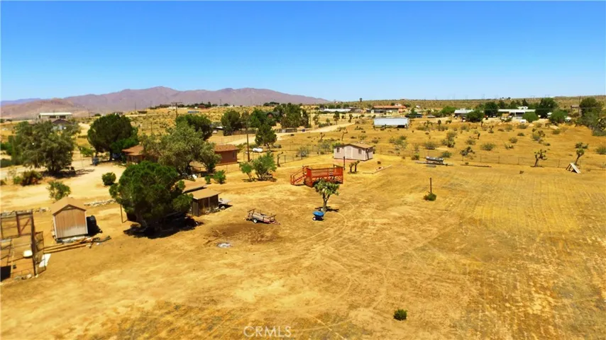 9887 Bella Vista Street, Apple Valley, California 92308