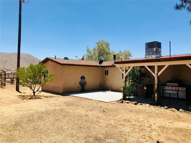 9887 Bella Vista Street, Apple Valley, California 92308