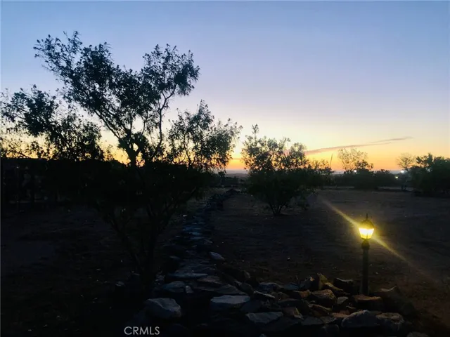 9887 Bella Vista Street, Apple Valley, California 92308