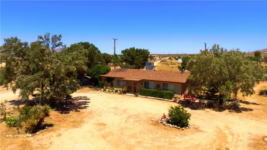 9887 Bella Vista Street, Apple Valley, California 92308