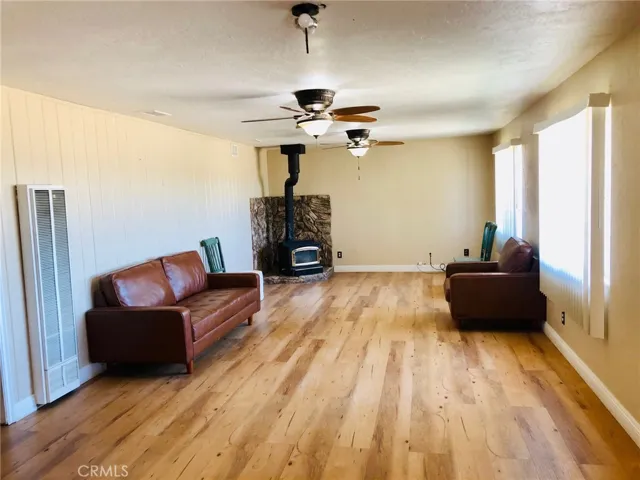 9887 Bella Vista Street, Apple Valley, California 92308
