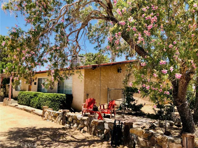9887 Bella Vista Street, Apple Valley, California 92308
