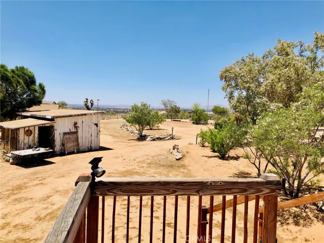 9887 Bella Vista Street, Apple Valley, California 92308