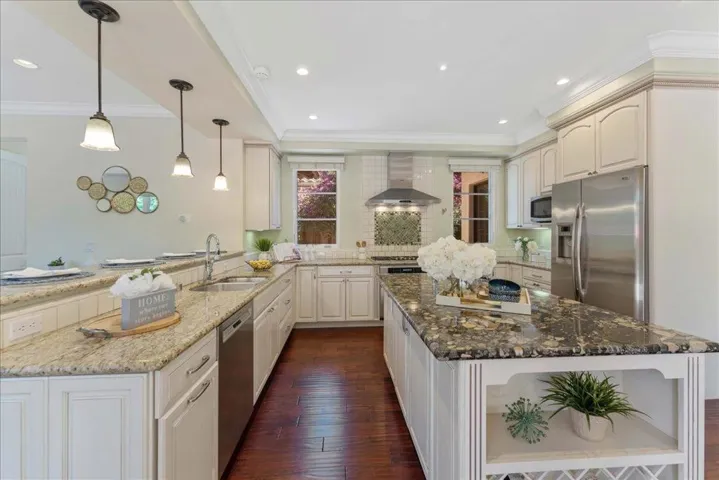 891 Marshall Drive, Palo Alto, California 94303