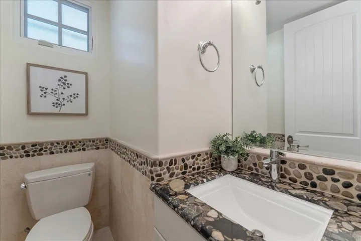 891 Marshall Drive, Palo Alto, California 94303