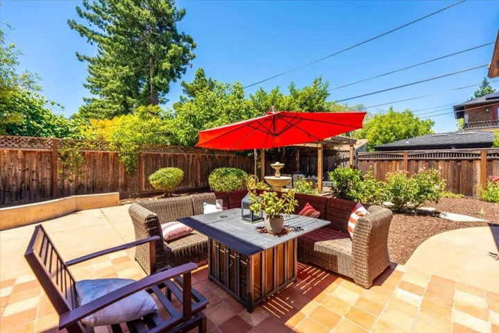 891 Marshall Drive, Palo Alto, California 94303